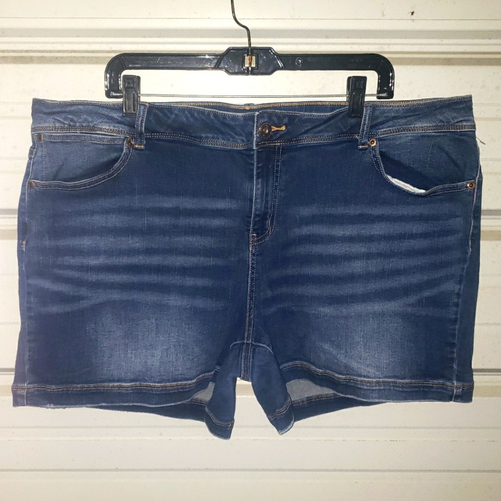 Plus Size 24 Maurices Jean Shorts denim womens stretchy